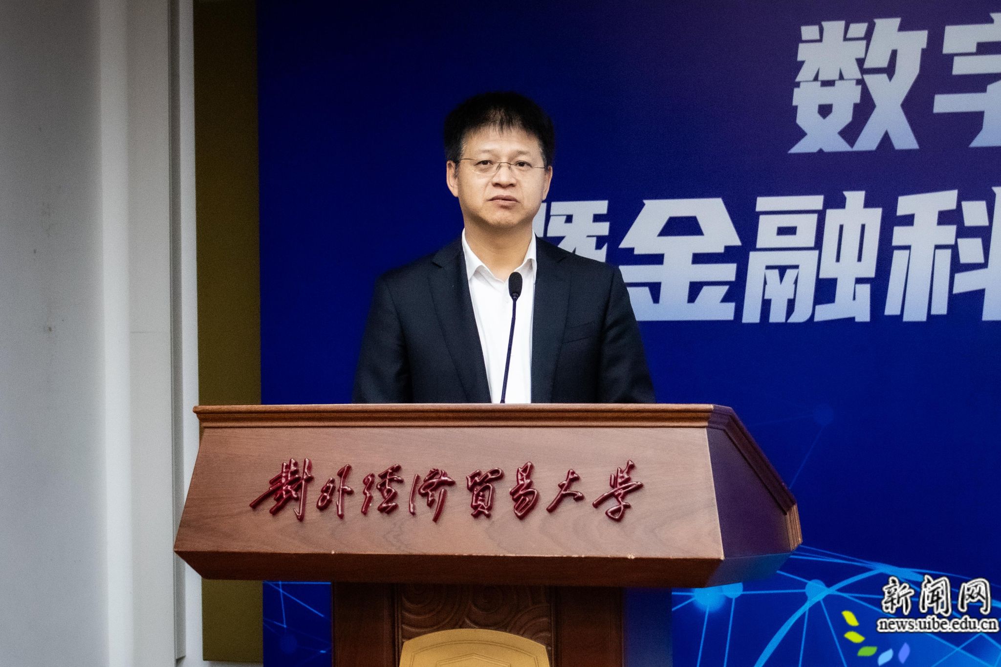 顾宁伦先生.jpg 顾宁伦先生.jpg